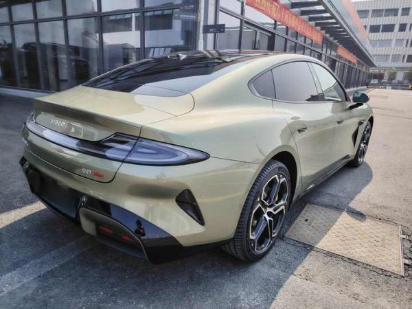 2024 Xiaomi Su7 Max 4WD Electric Sedan - Image 6