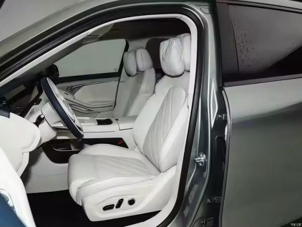 Voyah Free 2025 Electric 5-Door SUV 5-Seater — изображение 4