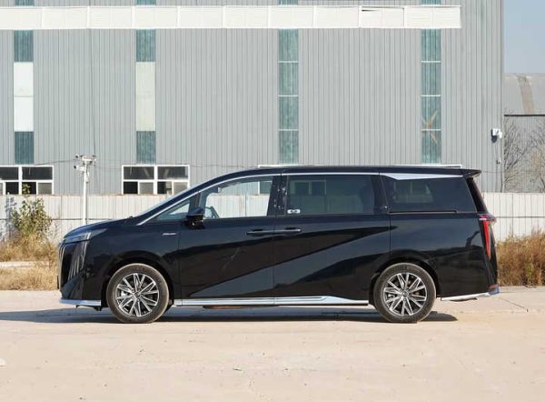 2024 Trumpchi M8 Grandmaster Hybrid MPC - Image 6