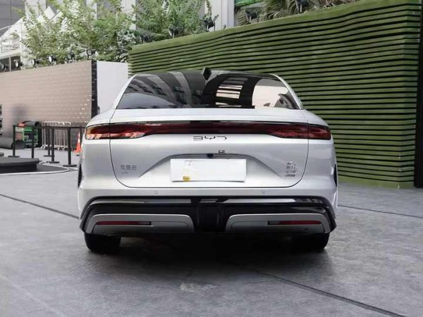 2025 BYD Han L Smart Driving EV - Image 3