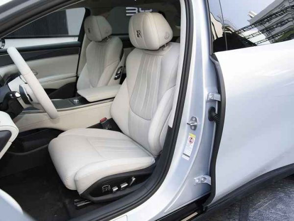 2025 BYD Han L Smart Driving EV - Image 6