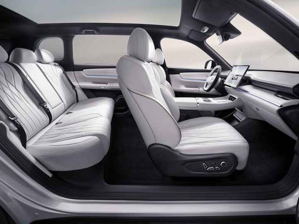 2025 Changan Qiyuan Q07 Hybrid SUV - Image 6