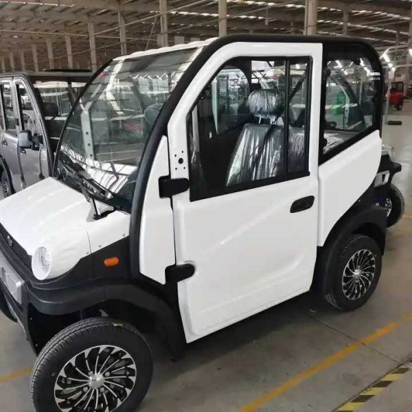Made in China 4-Door 4-Seat Mini Car - Image 6
